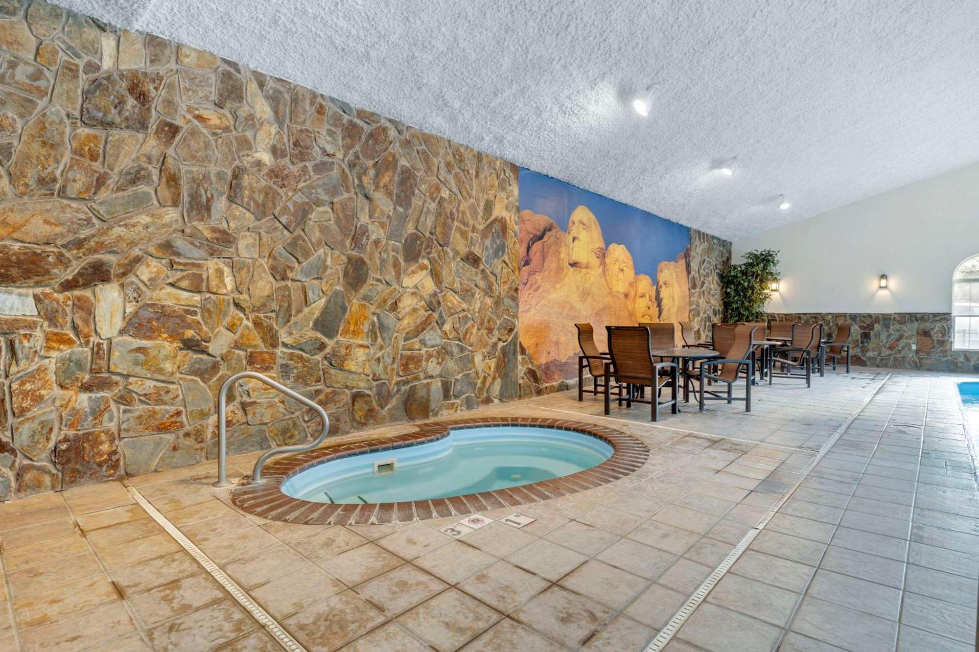 Comfort Inn & Suites Mt Rushmore Keystone Eksteriør billede